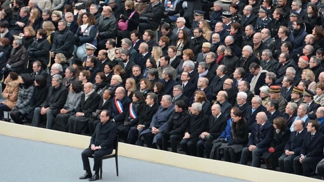 Suasana khidmat upacara mengenang korban Teror Paris