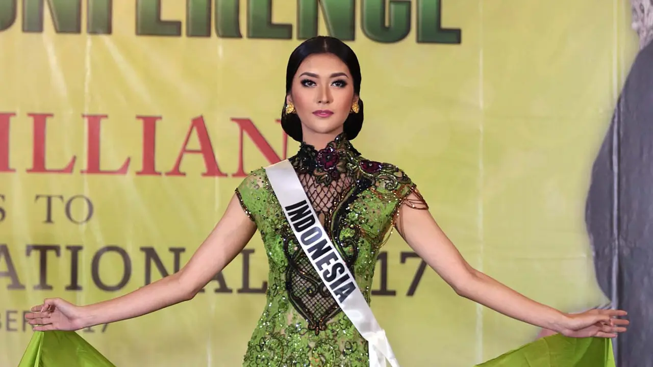 [Bintang] Kevin Lilliana Wakil Indonesia di Ajang Miss International 2017