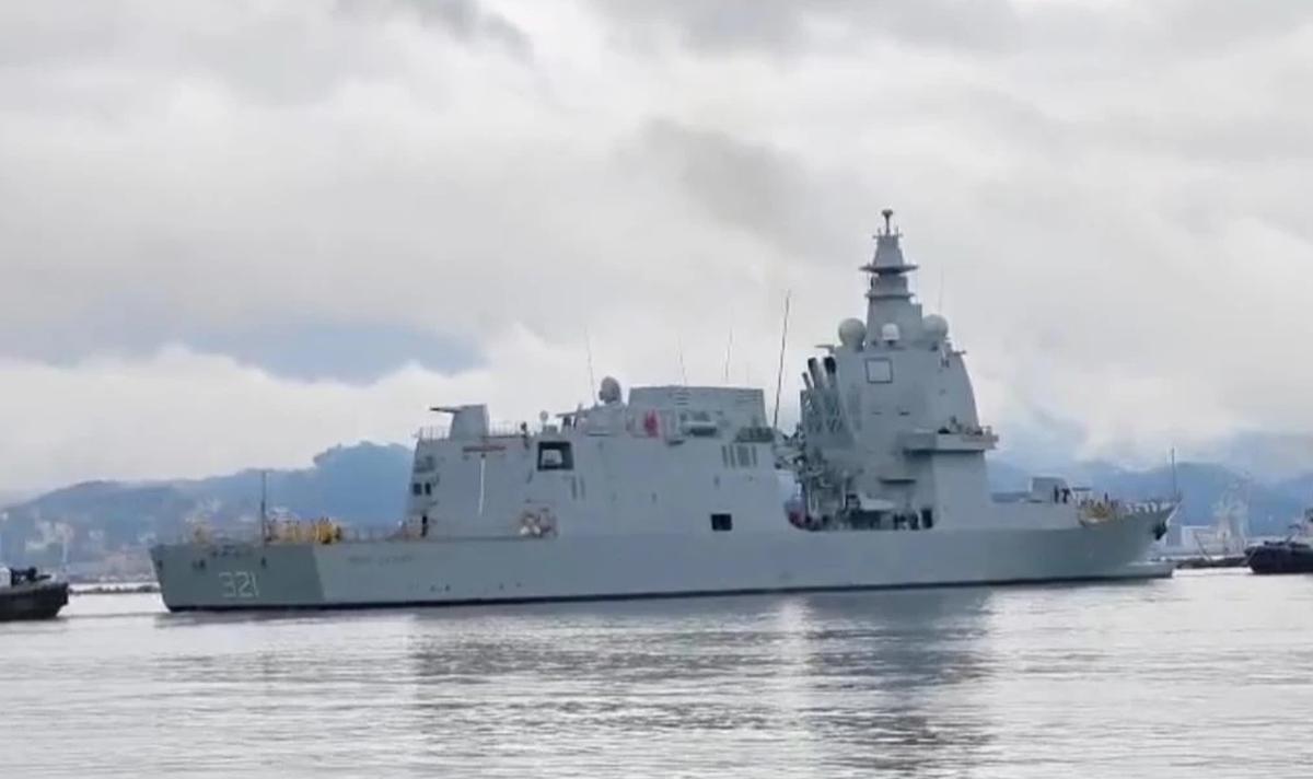 FOTO: KRI Prabu Siliwangi 321 Mulai Berlayar untuk Memperkuat Armada TNI AL