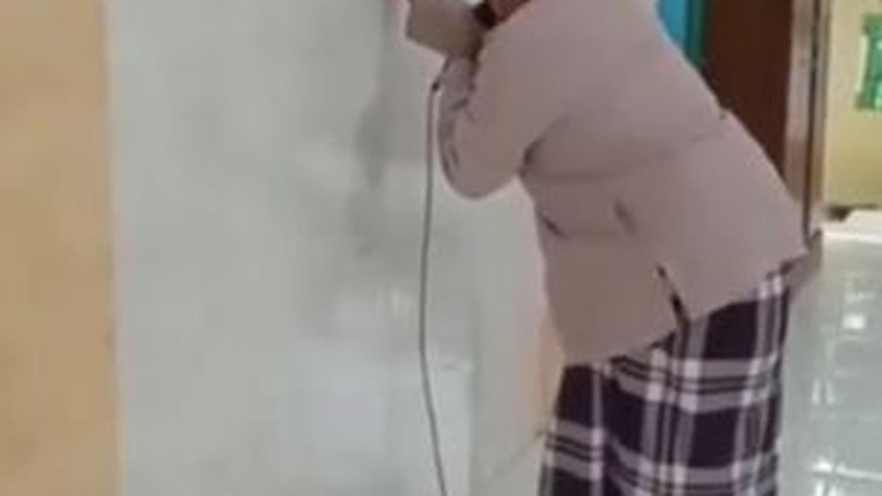 Tak Bisa Melihat, Niat Pria ini Jadi Muazin Luar Biasa, Suaranya saat Azan Amat Merdu