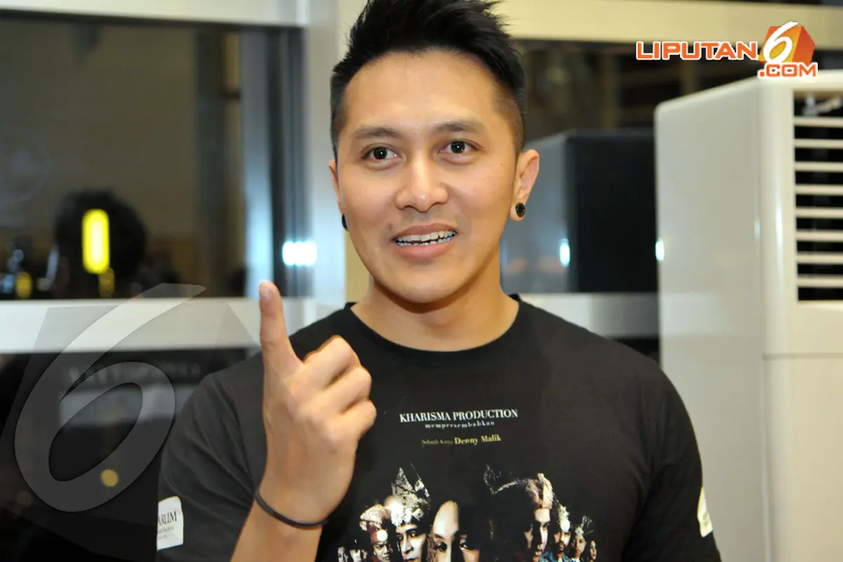 [FOTO] Demian Aditya Akui Sulit Ajarkan Sulap