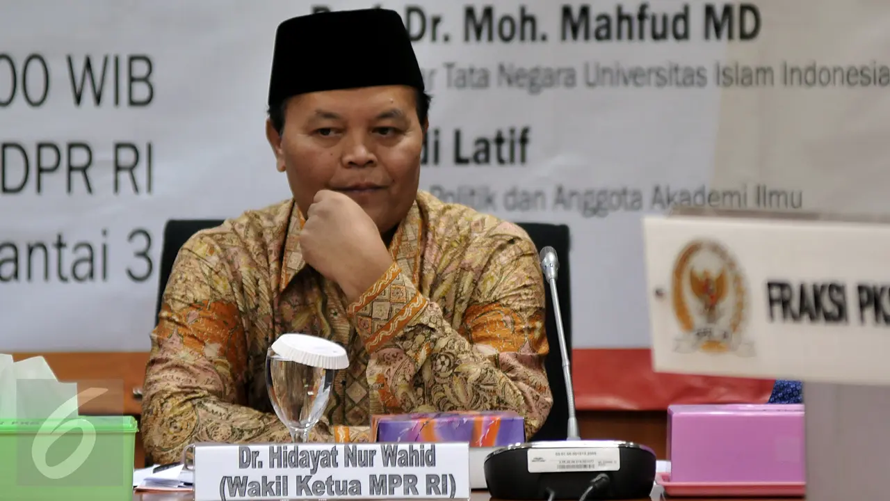 20160303-Wakil Ketua MPR Hidayat Nur Wahid-Jakarta