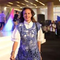 "Ada beberapa destinasi yang sangat menarik yang bisa untuk dikunjungi dan dinikmati yakni pantai Bowele dan Kondangmerak," tukas Nadine Chandrawinata. (Nurwahyunan/Bintang.com)