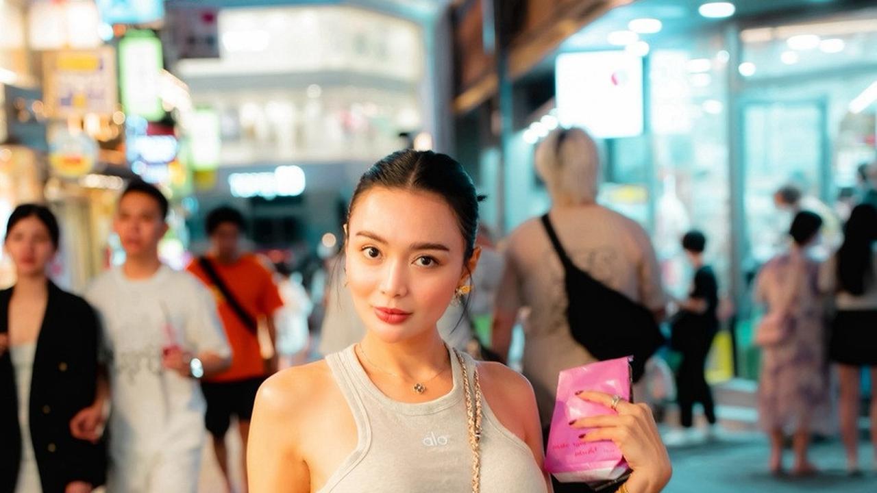 Caption Wika Salim