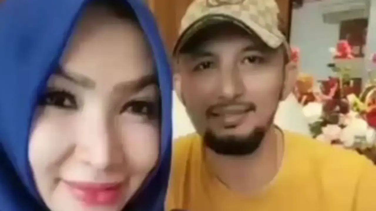 Roro Fitria dan Andre Irawan (https://www.instagram.com/p/CccSPEiPYPo/)