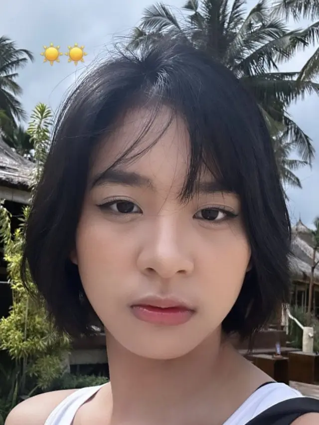 9 Potret Member JKT48 Liburan Sekaligus Syuting MV di Lombok