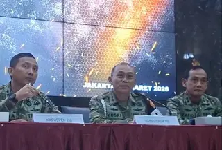 TNI mengungkap keempat anggota yang kini ditahan usai diduga terlibat dalam kasus penyiraman air keras terhadap Wakil Koordinator KontraS Andrie Yunus. (Merdeka.com)