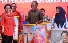 Diberi Lukisan Srikandi, Megawati: Saya Disuruh Memanah Siapa?