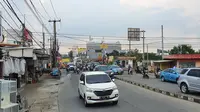 Jalan Dewi Sartika yang akan dibangun underpass untuk mengurangi titik kemacetan di Kota Depok. (Liputan6.com/Dicky Agung Prihanto)