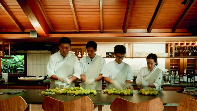 Sentuhan Furnitur Bergaya Skandinavia Lengkapi Pengalaman Fine Dining ala Korea Selatan