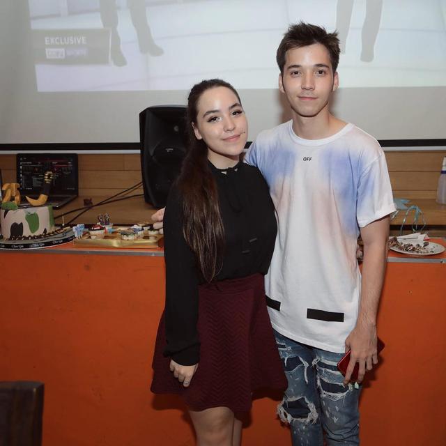 6 Pesona Jennifer Avery, Adik Stefan William yang Jarang Terekspos