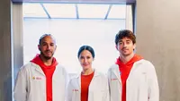 Gaya Pevita Pearce Saat Bertemu Idola F1 di Sirkuit Monza, Elegan Chic di Balik Jas Peneliti Minyak