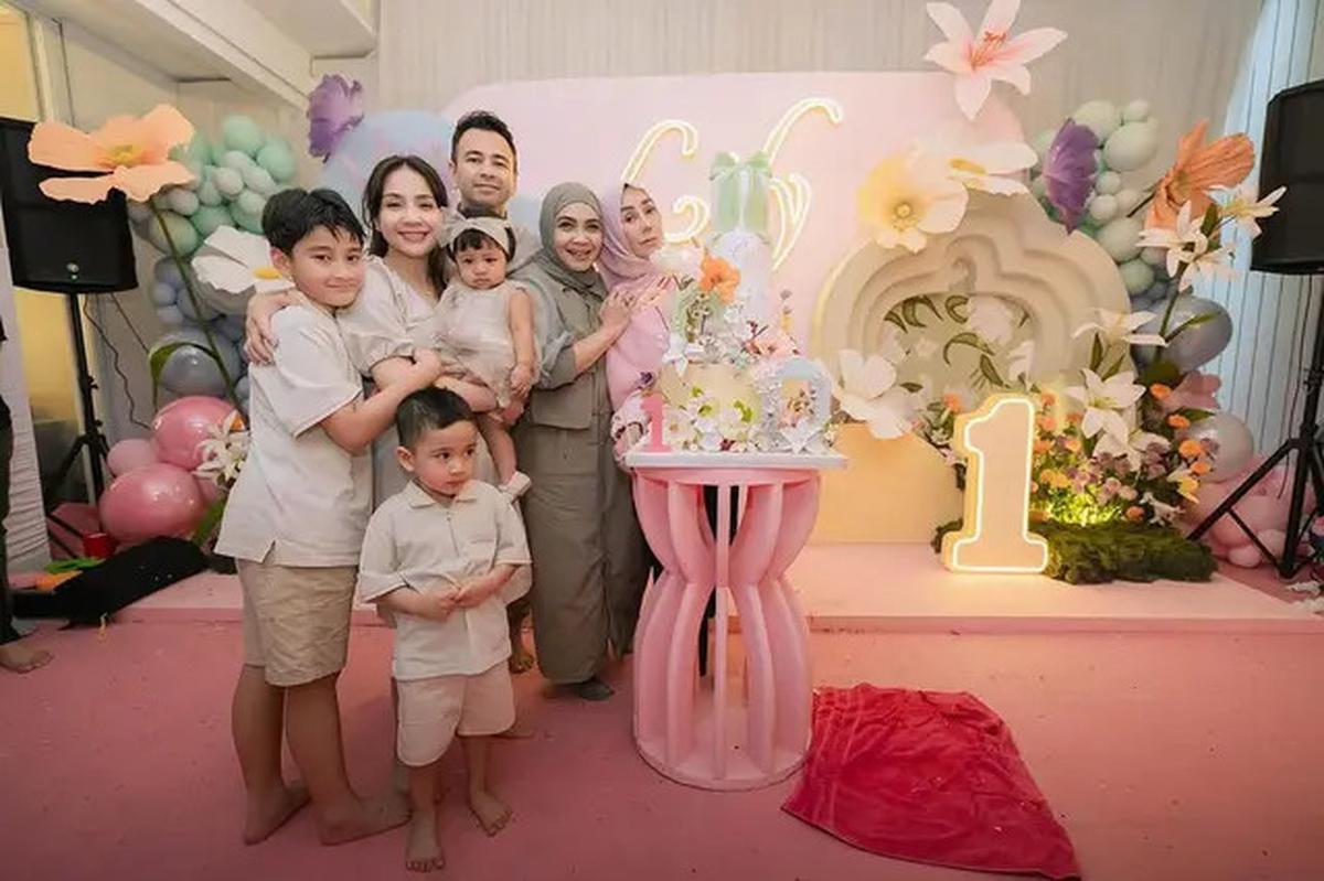 10 Potret Ulang Tahun Lily Anak Raffi Ahmad, Digelar Meriah di Rumah Andara