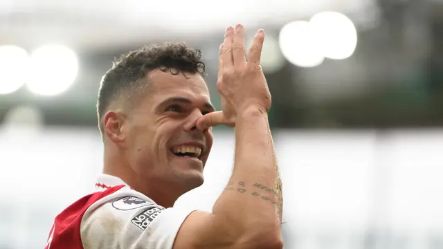 Granit Xhaka mencetak satu gol saat Arsenal membantai Crystal Palace 4-1 di Premier League 2022/2023.