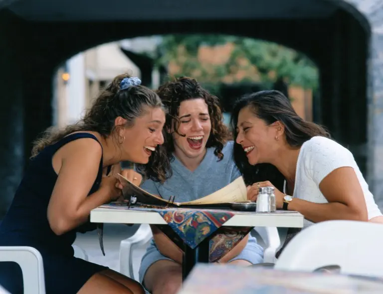 Coba Main Bareng Teman-temannya. (Sumber foto: HovestressBusters.co.uk)