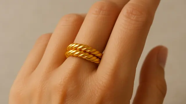 Model Cincin Lilit Emas 24 Karat yang Unik dan Stylish/Ilustrasi AI