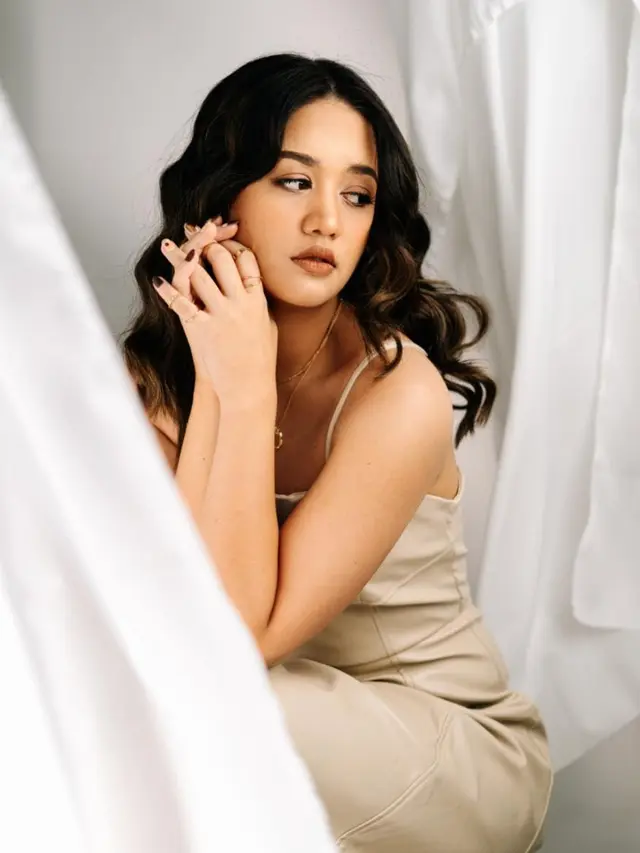 Tiara Effendy kembali merilis single terbarunya yang berjudul Sama Rata