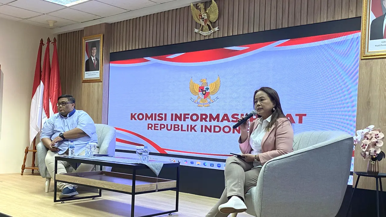Anggota Komisi Informasi Pusat periode 2021-2025, Rospita Vici Paulyn.