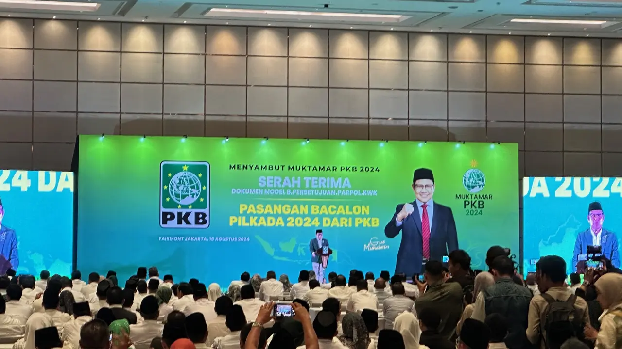 Ketum PKB Muhaimin Iskandar alias Cak Imin dalam acara Serah Terima Dokumen Persetujuan Bacalon Pilkada 2024 di Hotel Fairmont Jakarta.