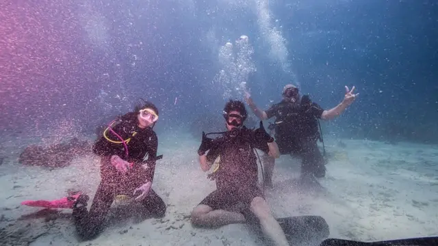 El Rumi menyelamat di laut