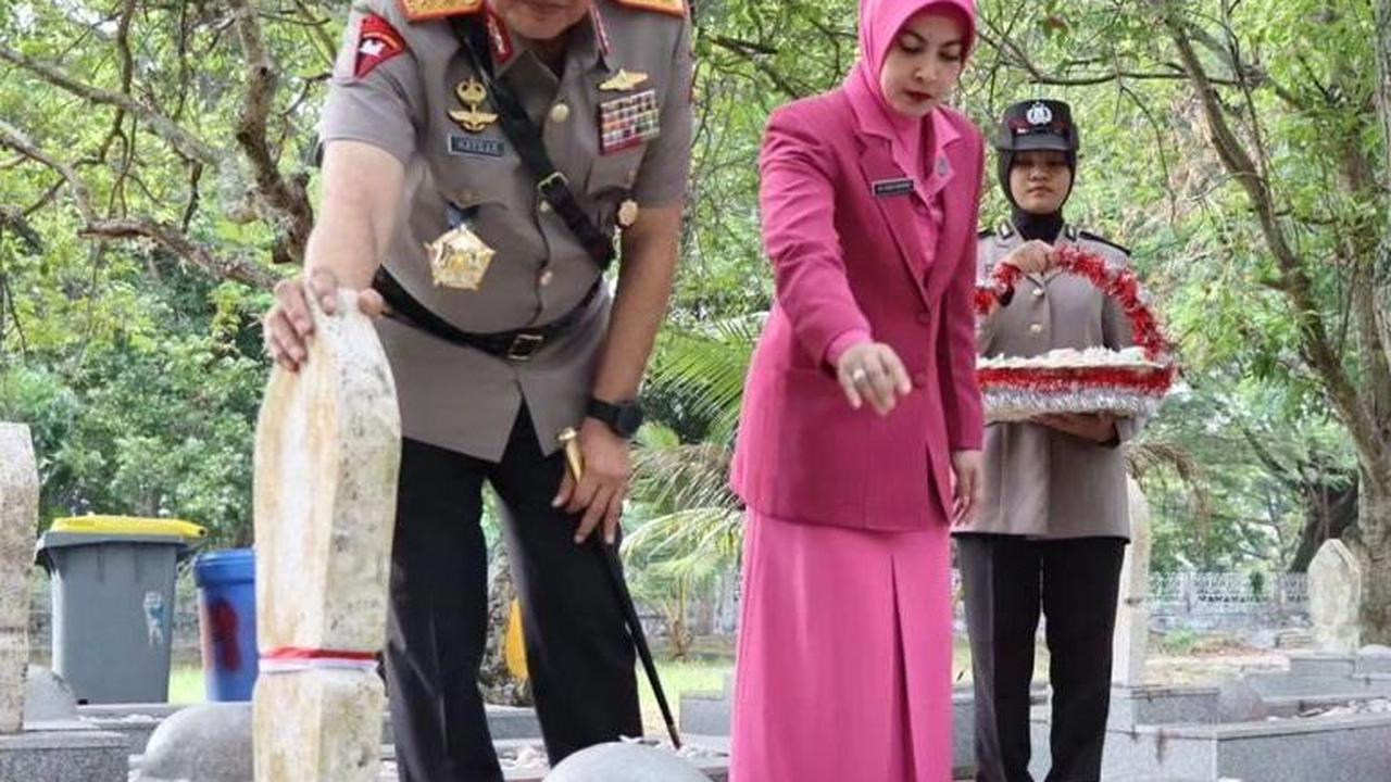 Dia telah menjadi penyidik di berbagai satuan. Seperti penyidik reserse pidana umum, pidana tertentu, kriminal khusus, narkotika hingga memimpin Pusat Laboratorium Forensik Bareskrim Polri tahun 2019.
