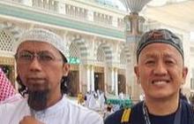 Penampakan Seluruh Personel Pas Band Berpakaian Ihram di Mekkah, Band Cadas Anak Saleh