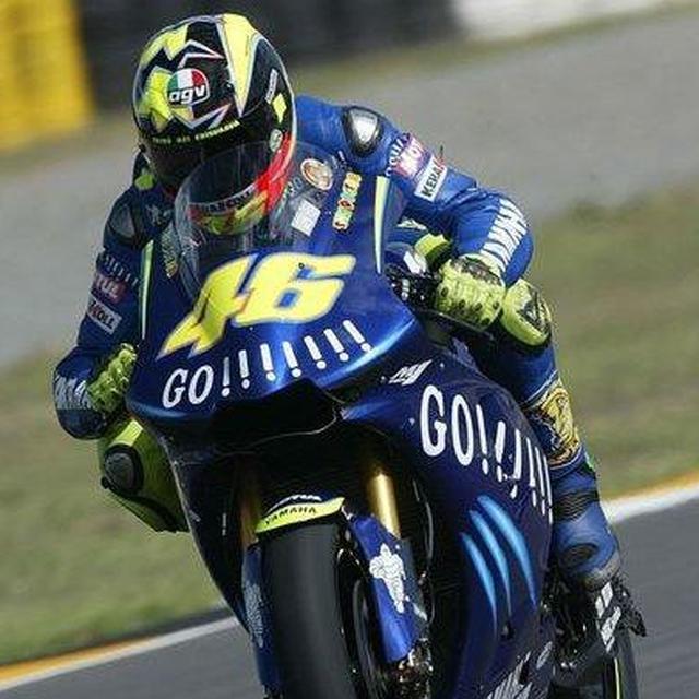 Motogp 8 Manuver Sensasional Valentino Rossi Bola Liputan6 Com