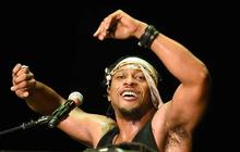 D’Angelo, Musisi Legendaris, Meninggal Setelah Perjuangan Panjang Melawan Kanker