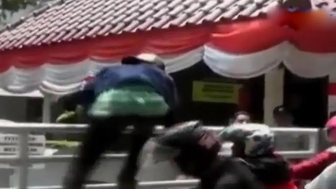 Unjuk Rasa di Makassar