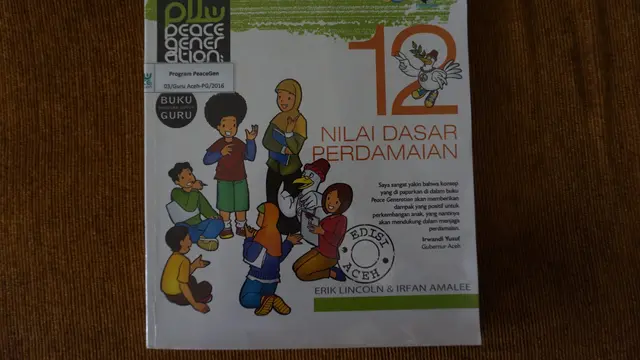 Buku pendidikan yang terdiri dari 12 seri buku Nilai Dasar Perdamaian