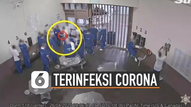 Dalam video CCTV penjara itu, terlihat sekelompok napi berkerumun tanpa mengindahkan jarak sosial.