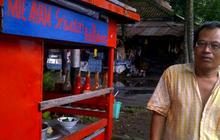 Cerita penjual mi ayam jujur kembalikan BlackBerry pelanggan