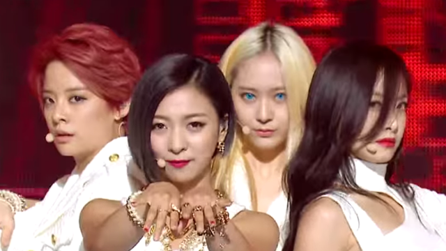 f(x) Juga Akan Rilis Karya Natal