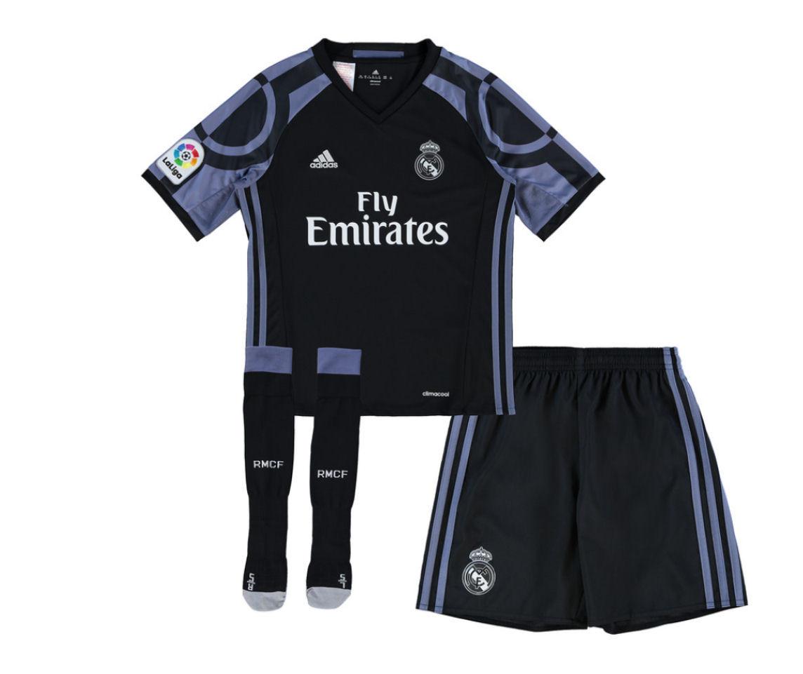 Jersey Real Madrid (Sportskeeda)