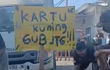 Viral Warga Blora Tanam Pohon Pisang di Jalan Rusak, Tantang Gubernur Jateng Tinjau Langsung Lokasi