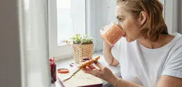 Makanan yang dikenal mampu membantu meningkatkan metabolisme, terutama yang kaya akan protein, dapat mendukung kesehatan tubuh secara menyeluruh. [Dok/Pexels.com/kaboom pics].