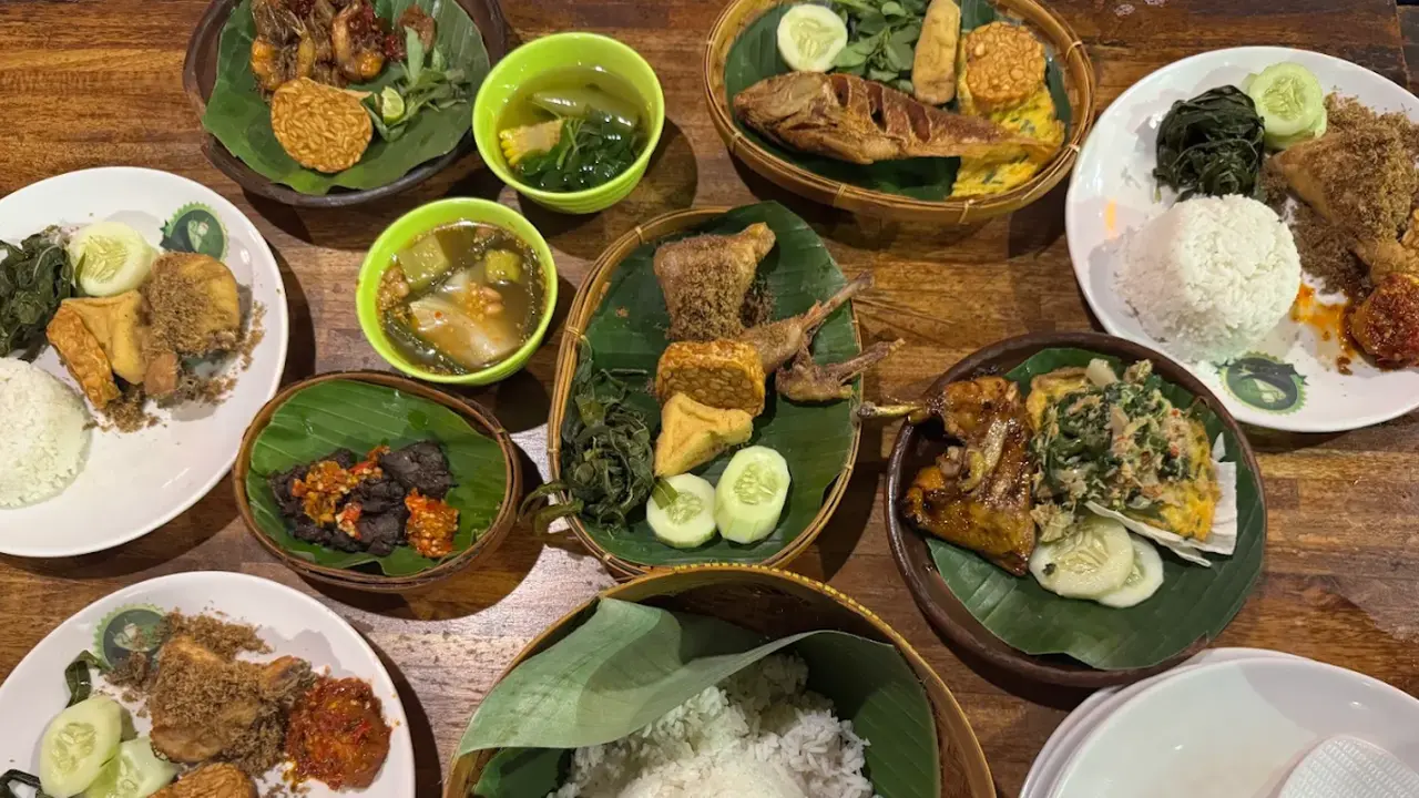 Rekomendasi Tempat Makan Ayam Goreng di Semarang (Foto: Google Maps/Ayam Goreng Lombok Idjo)