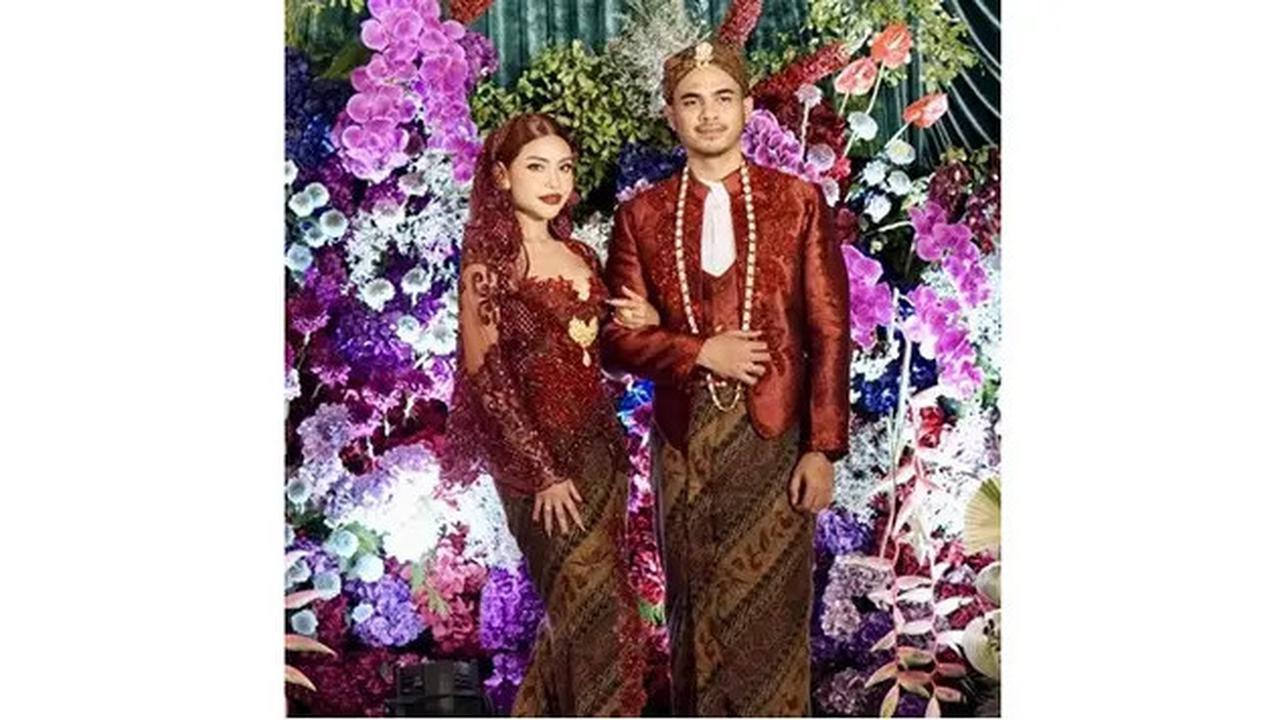 6 Potret Pernikahan Adrian Hashfi Adik Marshanda, Penuh Kebahagiaan