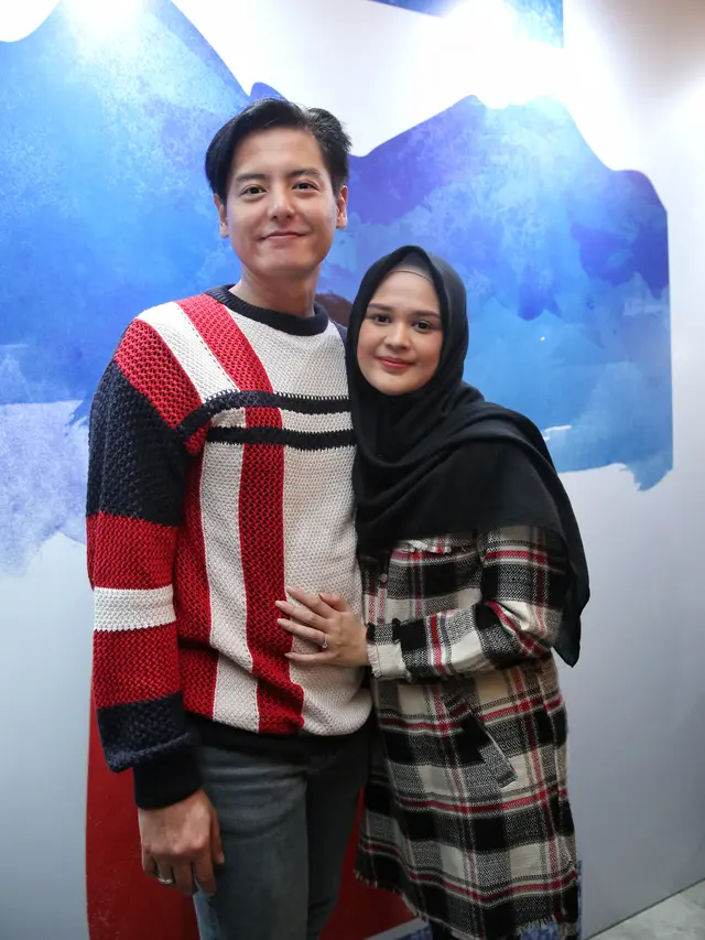 [Fimela] Cut Meyriska dan Roger Danuarta