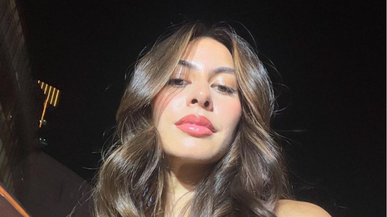 7 Pesona Angggun nan Mahal Valerie Thomas dalam Balutan Busana Michael Kors