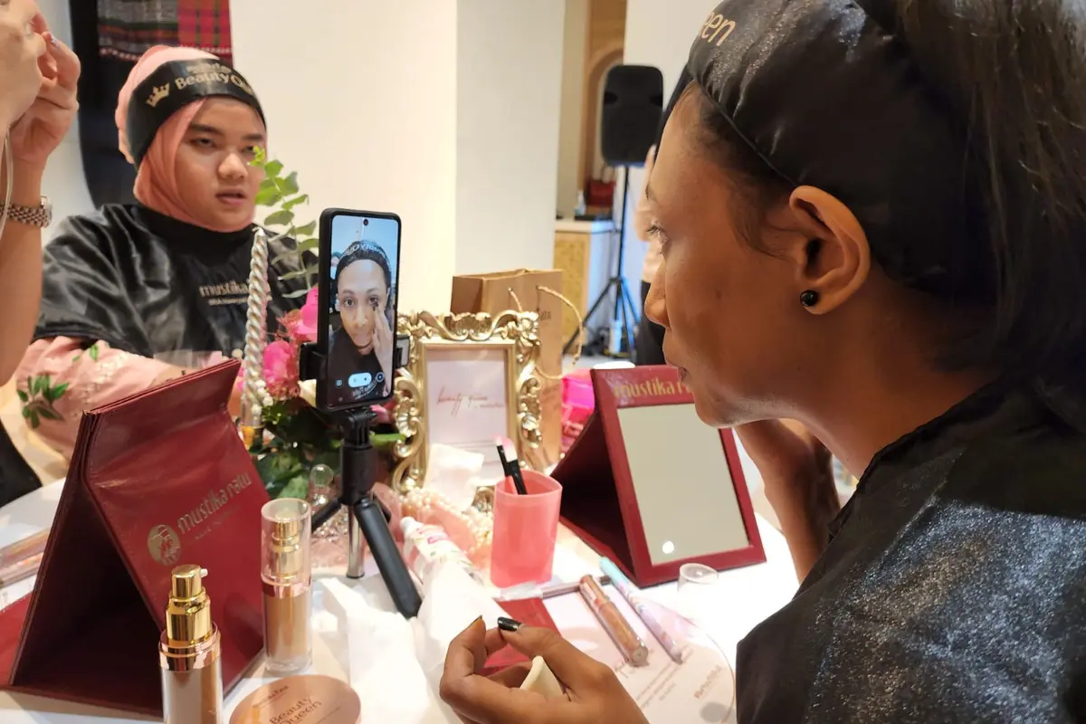 Beauty Class bersama MUA profesional Mustika Ratu