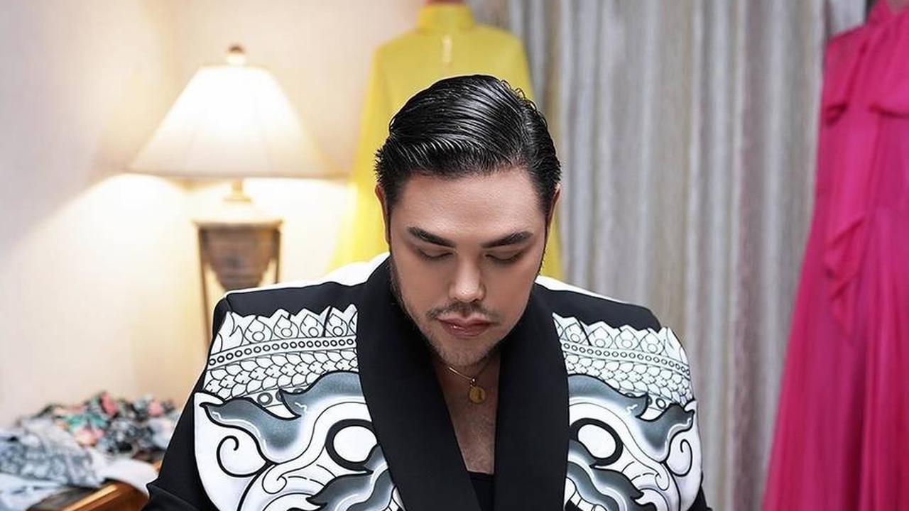 Buntut Teguran Dari KPI, 8 Foto Ivan Gunawan Yang Putuskan Pamit Dari TV dan Siap Tinggalkan Indonesia