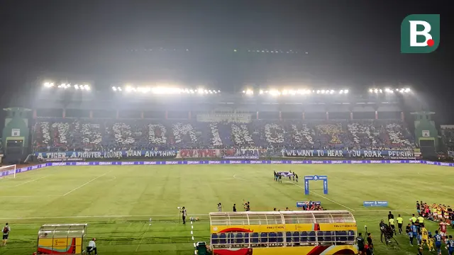 Foto: Aksi Memukau Bobotoh, Persembahkan Koreografi Berkelas untuk Persib Tercinta