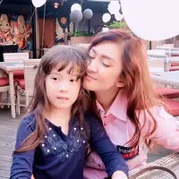 Kasus pedofil yang mengincar meninggalkan trauma untuk Nafa Urbach, sebagai ibu ia langsung menutup akun Instagram putrinya tersebut.