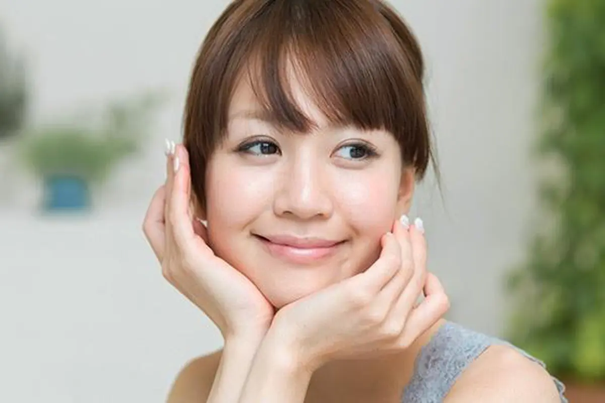5 Trik Agar Terlihat Cantik Alami Tanpa Makeup