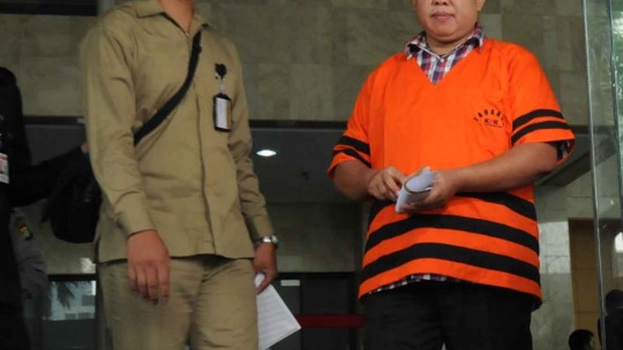 Usai diperiksa di KPK, tersangka Majelis Hakim PTUN Medan membisu