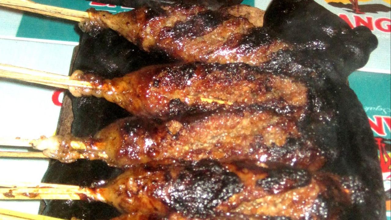 9. Sate Buntel