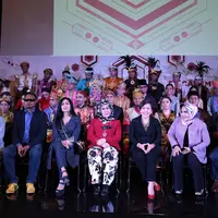 Penyanyi dangdut senior Iis Dahlia yang juga sebagai salah satu juri, hadir dalam acara prescon D'Academy Asia 3 di SCTV Tower, Jakarta Pusat, Kamis (19/10/2017). (Deki Prayoga/Bintang.com)