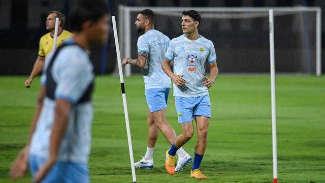 Federico Barba, bek tengah Persib Bandung asal Italia, BRI Super League. (Dok. ileague.id)