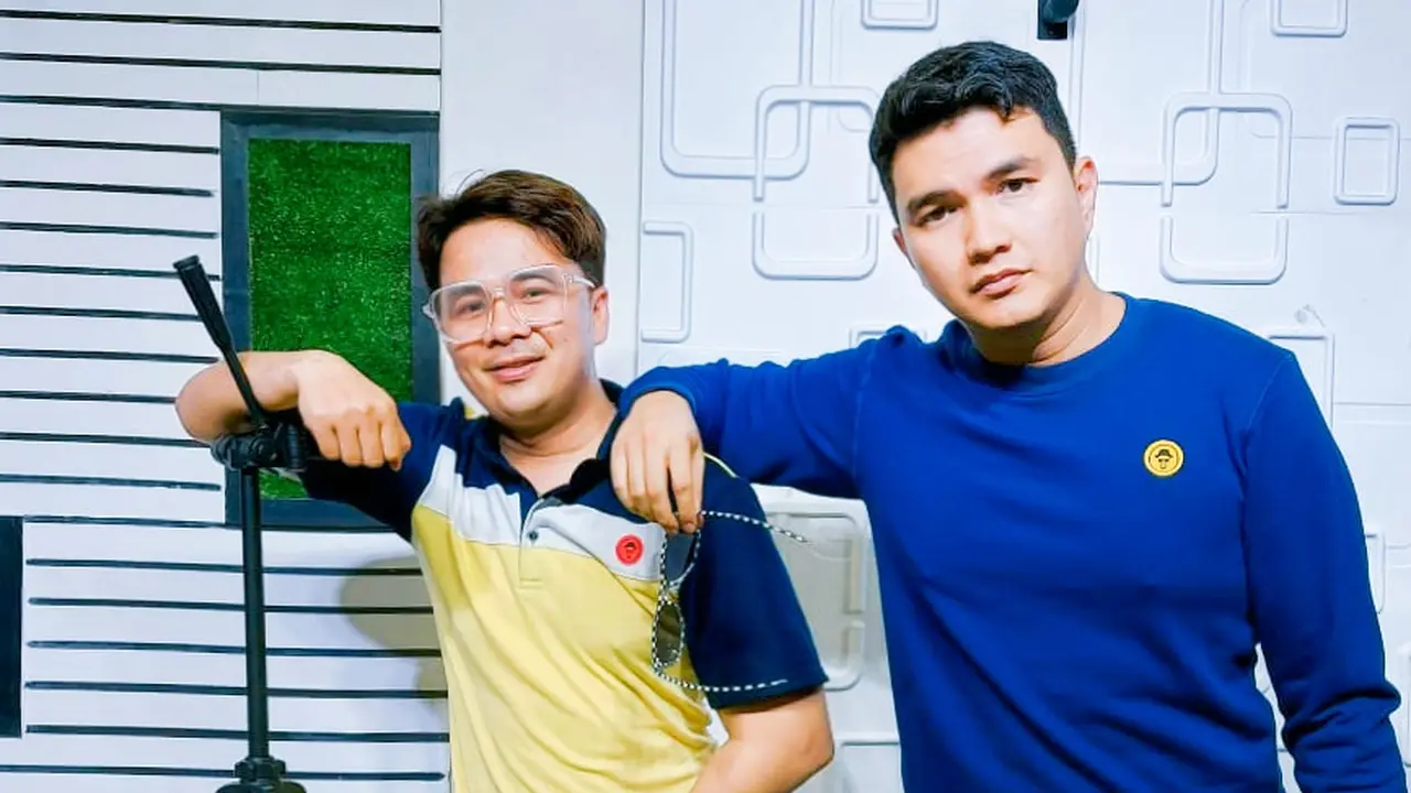 Aldi Taher dan Megi Andika.